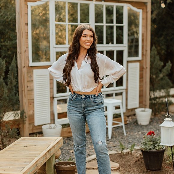 Urban Daizy Presley Knotted Hem Shirt - Picture 3 of 4